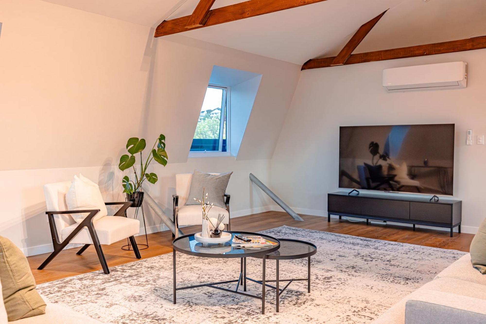 Johnston Apartments - Award-Winning Building, Your Unforgettable Stay Whanganui Esterno foto